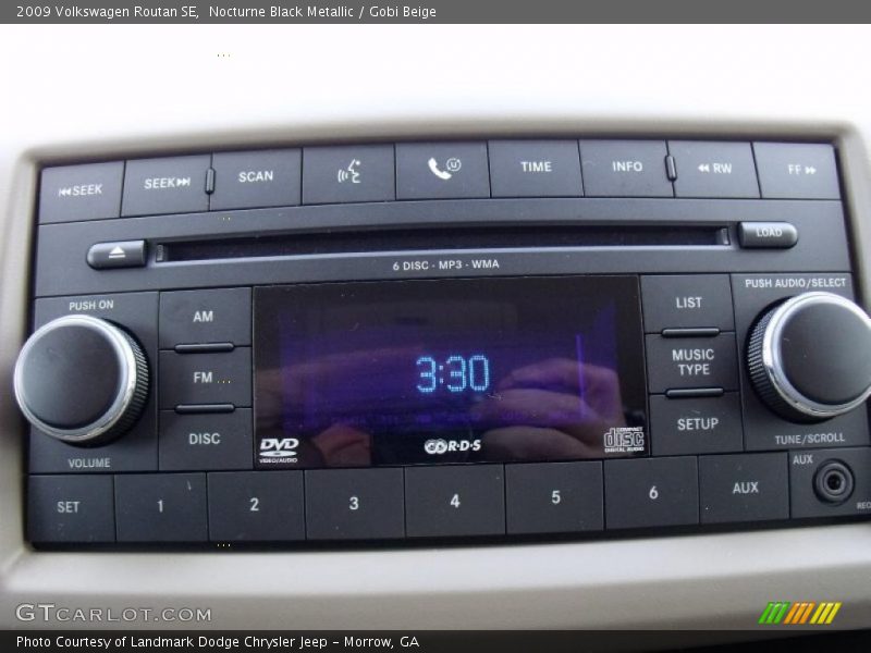 Nocturne Black Metallic / Gobi Beige 2009 Volkswagen Routan SE