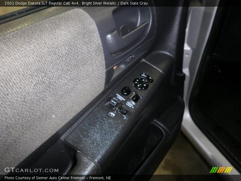 Bright Silver Metallic / Dark Slate Gray 2001 Dodge Dakota SLT Regular Cab 4x4
