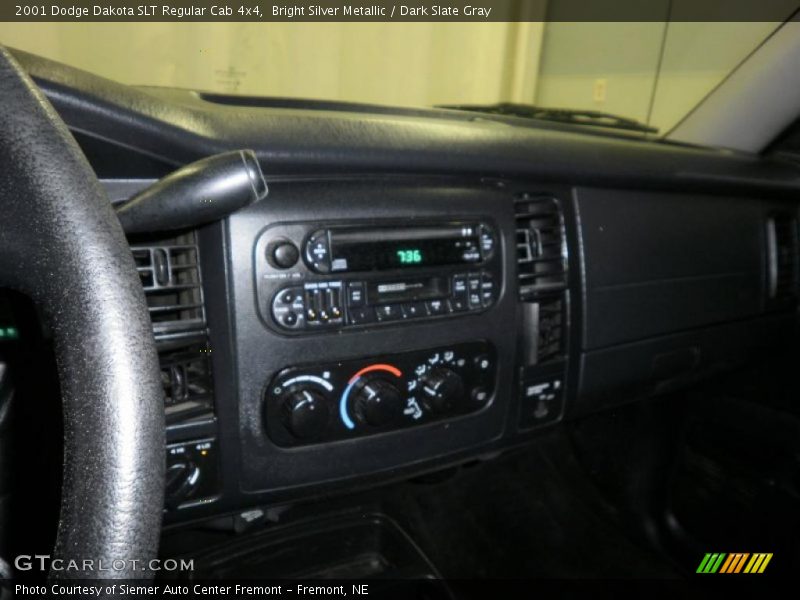 Bright Silver Metallic / Dark Slate Gray 2001 Dodge Dakota SLT Regular Cab 4x4