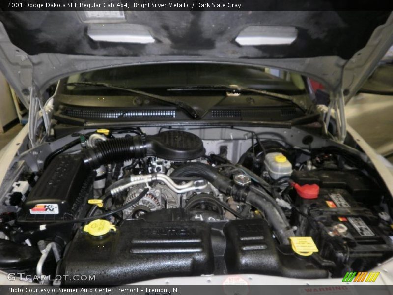 Bright Silver Metallic / Dark Slate Gray 2001 Dodge Dakota SLT Regular Cab 4x4