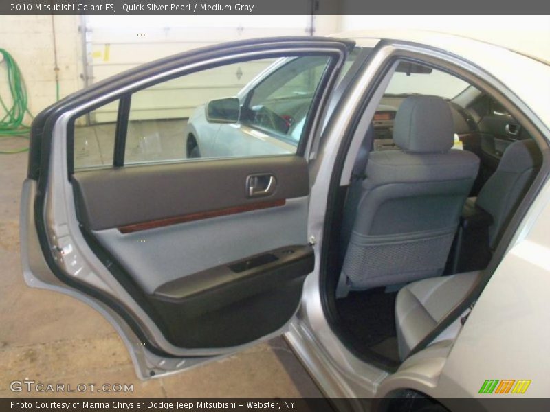 Quick Silver Pearl / Medium Gray 2010 Mitsubishi Galant ES