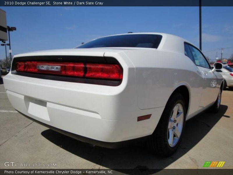 Stone White / Dark Slate Gray 2010 Dodge Challenger SE