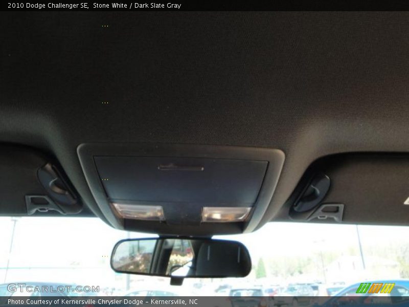 Stone White / Dark Slate Gray 2010 Dodge Challenger SE