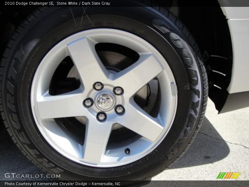 Stone White / Dark Slate Gray 2010 Dodge Challenger SE