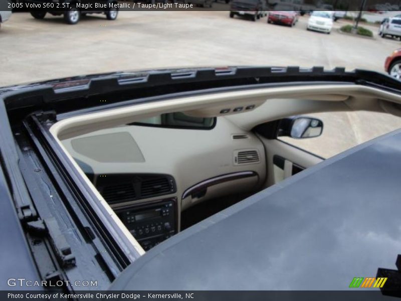Magic Blue Metallic / Taupe/Light Taupe 2005 Volvo S60 2.5T