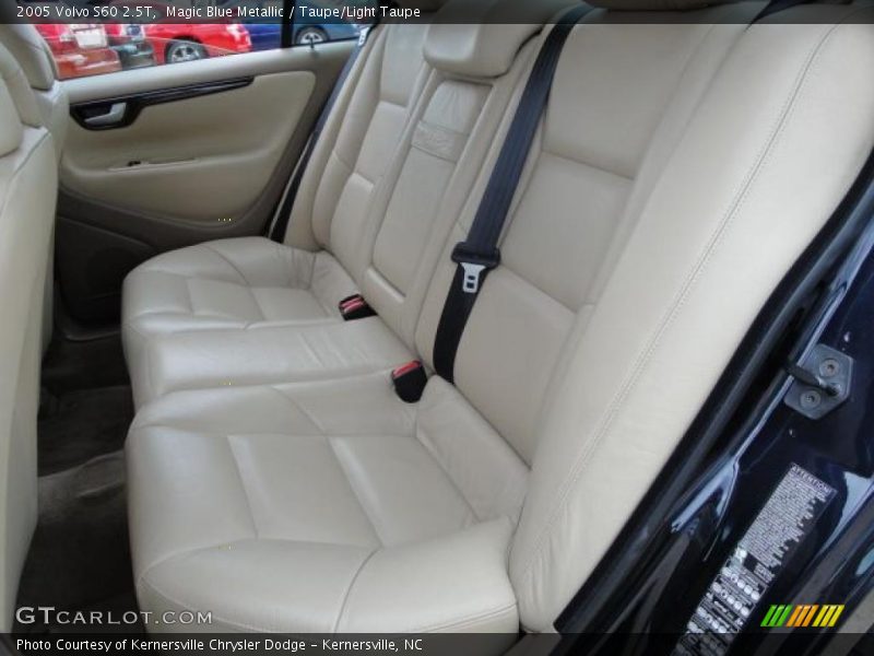 Magic Blue Metallic / Taupe/Light Taupe 2005 Volvo S60 2.5T