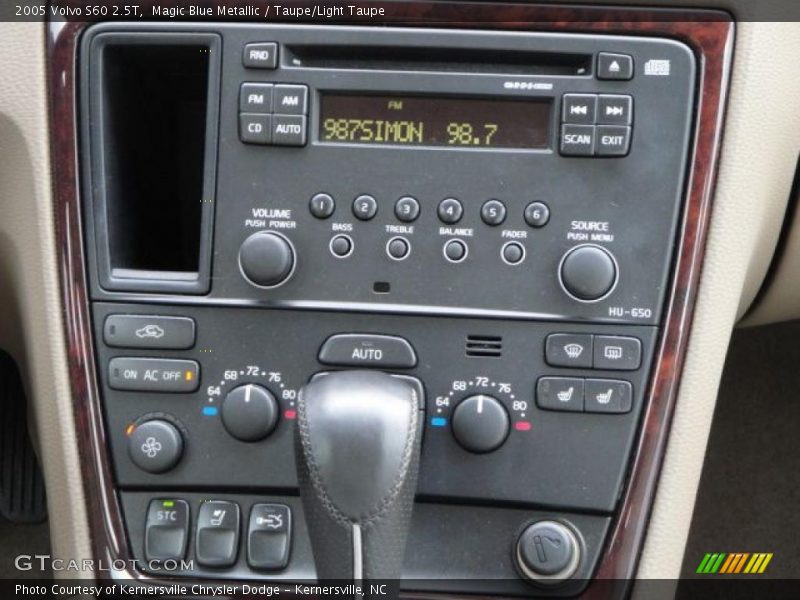 Magic Blue Metallic / Taupe/Light Taupe 2005 Volvo S60 2.5T