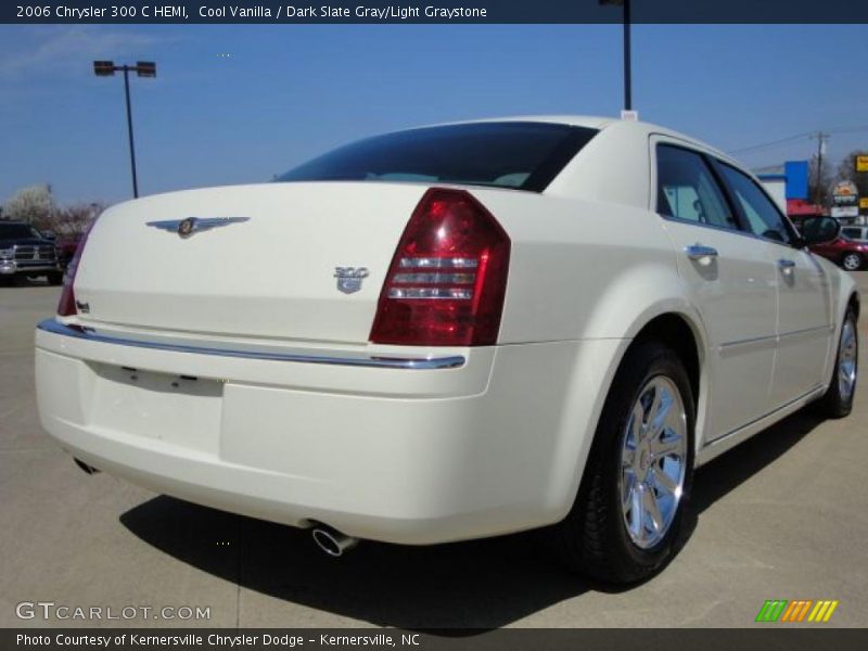Cool Vanilla / Dark Slate Gray/Light Graystone 2006 Chrysler 300 C HEMI
