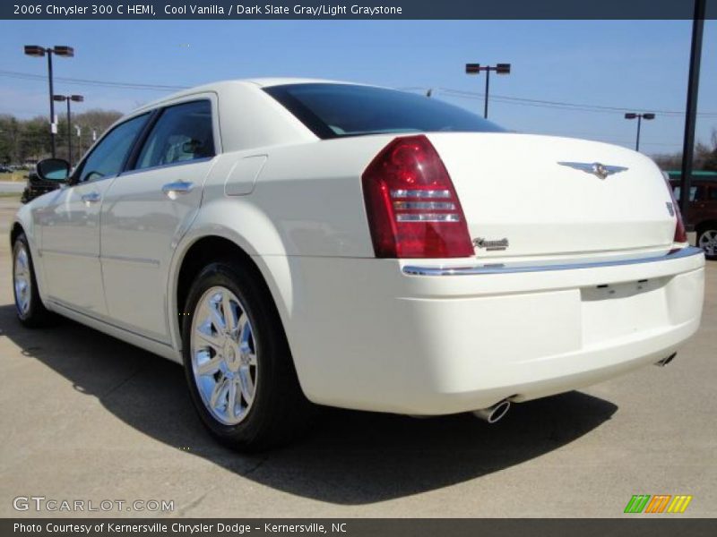 Cool Vanilla / Dark Slate Gray/Light Graystone 2006 Chrysler 300 C HEMI
