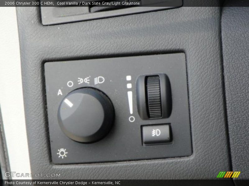 Cool Vanilla / Dark Slate Gray/Light Graystone 2006 Chrysler 300 C HEMI