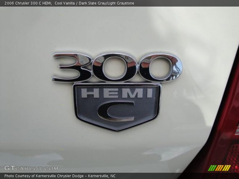 Cool Vanilla / Dark Slate Gray/Light Graystone 2006 Chrysler 300 C HEMI