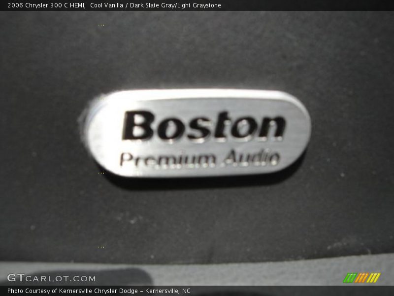 Cool Vanilla / Dark Slate Gray/Light Graystone 2006 Chrysler 300 C HEMI