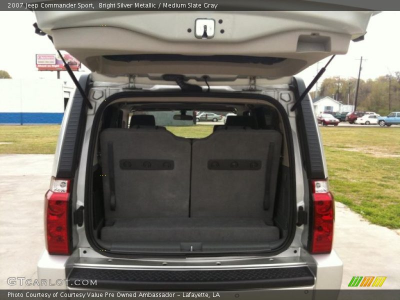 Bright Silver Metallic / Medium Slate Gray 2007 Jeep Commander Sport