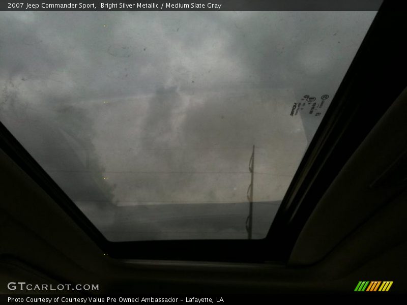 Bright Silver Metallic / Medium Slate Gray 2007 Jeep Commander Sport