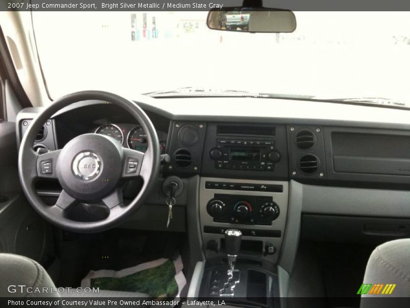 Bright Silver Metallic / Medium Slate Gray 2007 Jeep Commander Sport