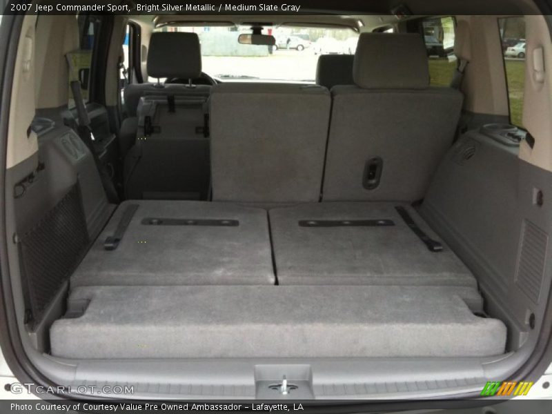 Bright Silver Metallic / Medium Slate Gray 2007 Jeep Commander Sport