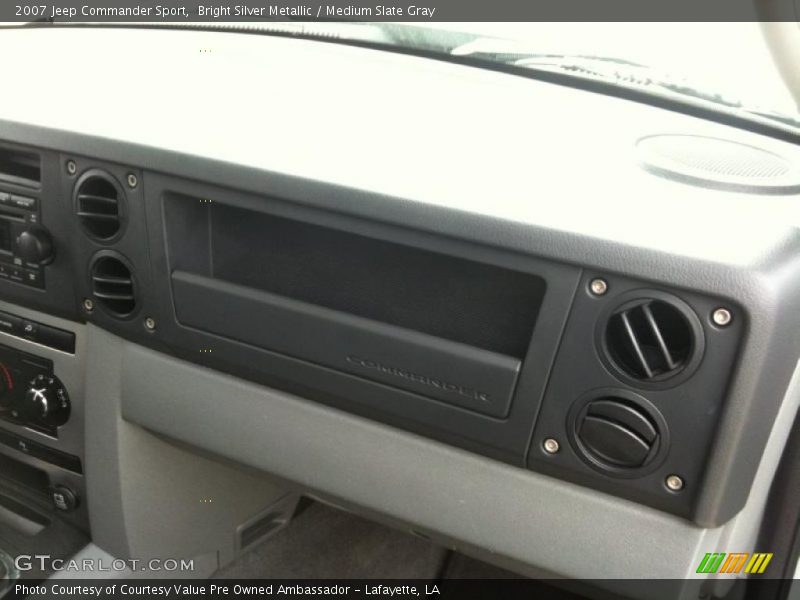 Bright Silver Metallic / Medium Slate Gray 2007 Jeep Commander Sport