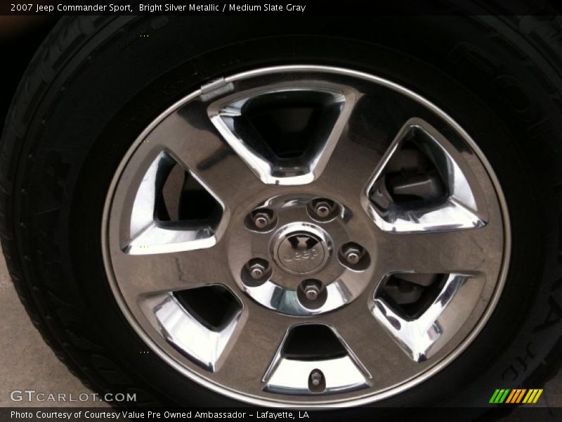 Bright Silver Metallic / Medium Slate Gray 2007 Jeep Commander Sport