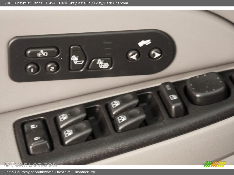 Dark Gray Metallic / Gray/Dark Charcoal 2005 Chevrolet Tahoe LT 4x4