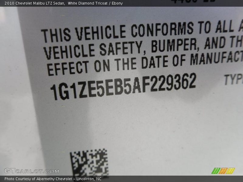 White Diamond Tricoat / Ebony 2010 Chevrolet Malibu LTZ Sedan