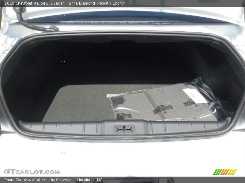 White Diamond Tricoat / Ebony 2010 Chevrolet Malibu LTZ Sedan