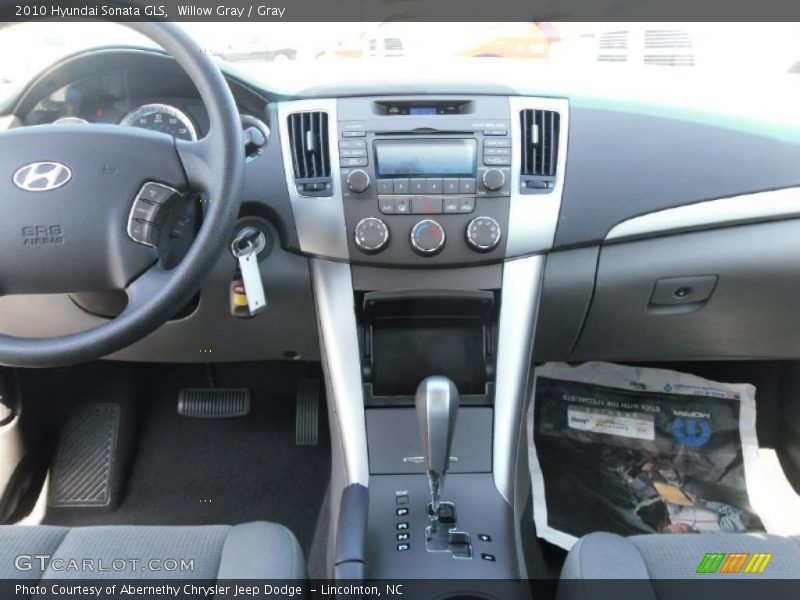 Willow Gray / Gray 2010 Hyundai Sonata GLS