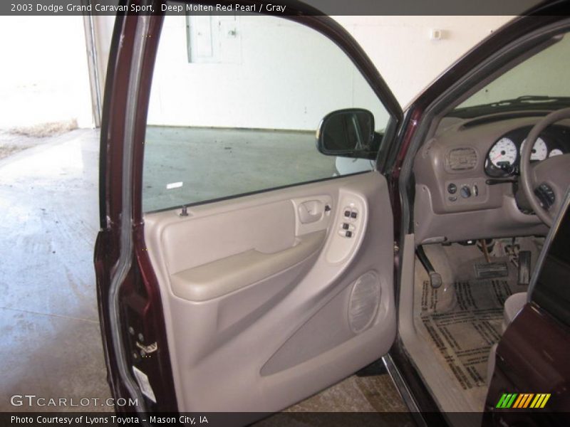 Deep Molten Red Pearl / Gray 2003 Dodge Grand Caravan Sport