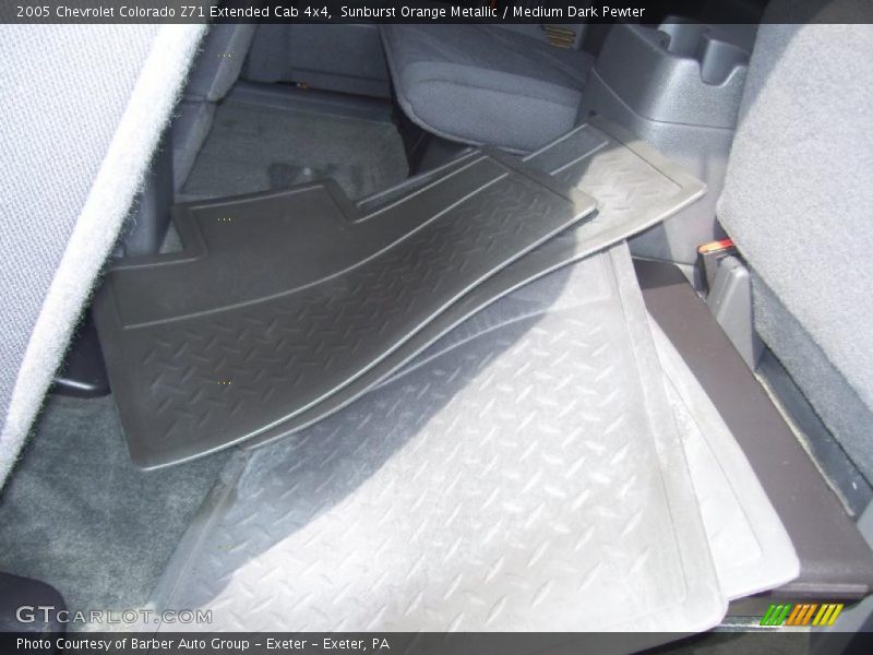 Sunburst Orange Metallic / Medium Dark Pewter 2005 Chevrolet Colorado Z71 Extended Cab 4x4