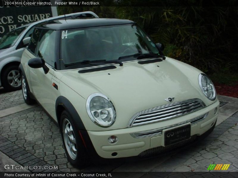 Pepper White / Red/Black 2004 Mini Cooper Hardtop