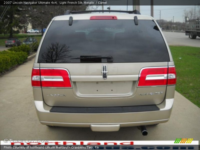 Light French Silk Metallic / Camel 2007 Lincoln Navigator Ultimate 4x4