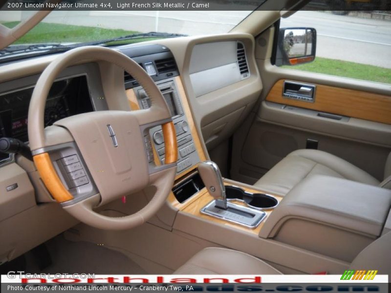Light French Silk Metallic / Camel 2007 Lincoln Navigator Ultimate 4x4