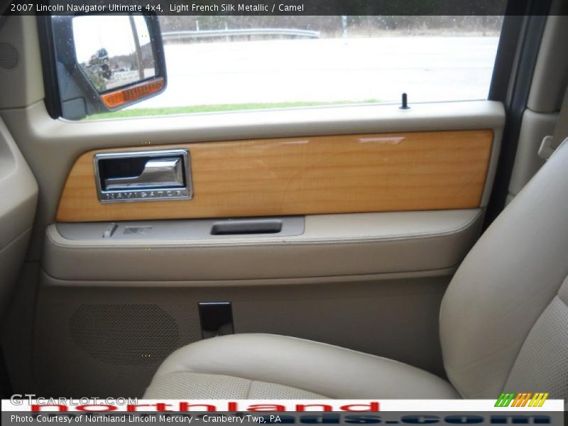Light French Silk Metallic / Camel 2007 Lincoln Navigator Ultimate 4x4