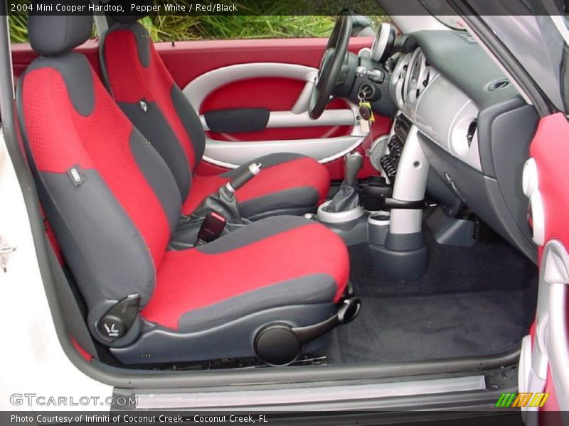 Pepper White / Red/Black 2004 Mini Cooper Hardtop