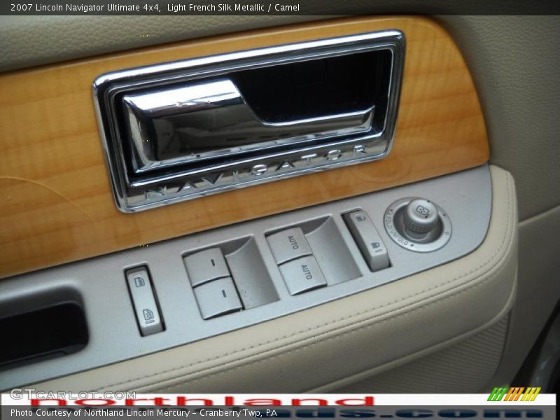 Light French Silk Metallic / Camel 2007 Lincoln Navigator Ultimate 4x4