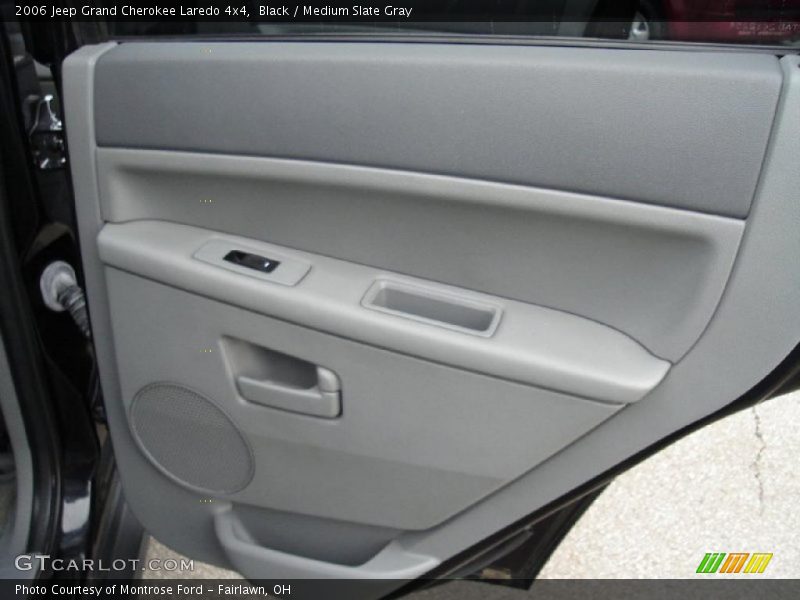 Black / Medium Slate Gray 2006 Jeep Grand Cherokee Laredo 4x4