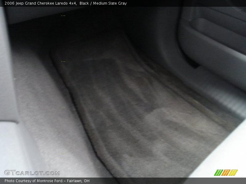 Black / Medium Slate Gray 2006 Jeep Grand Cherokee Laredo 4x4