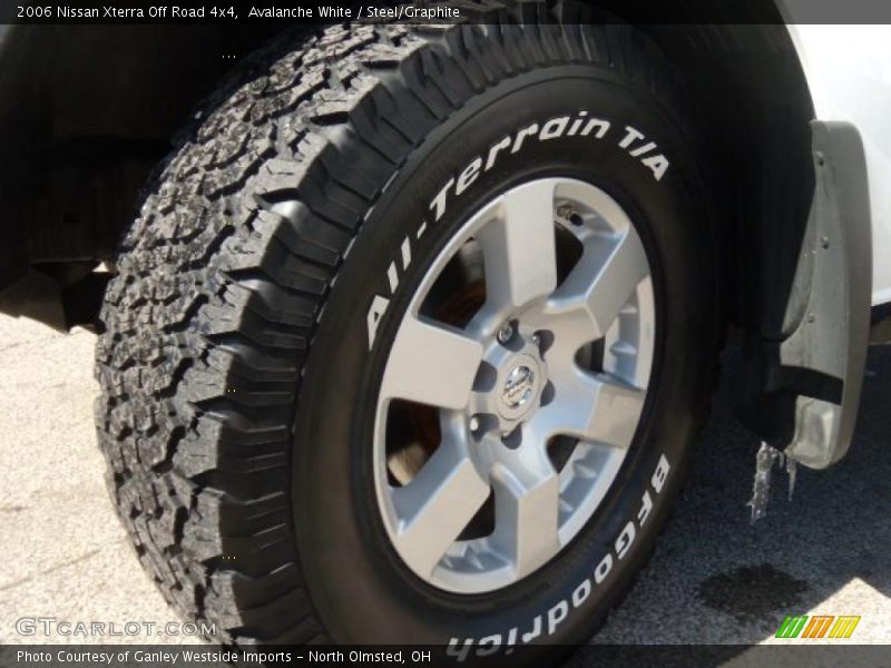 Avalanche White / Steel/Graphite 2006 Nissan Xterra Off Road 4x4
