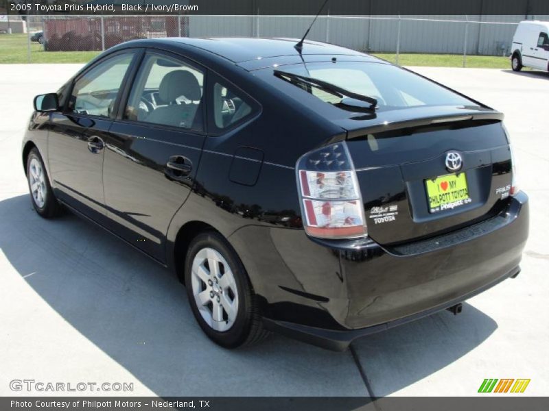 Black / Ivory/Brown 2005 Toyota Prius Hybrid