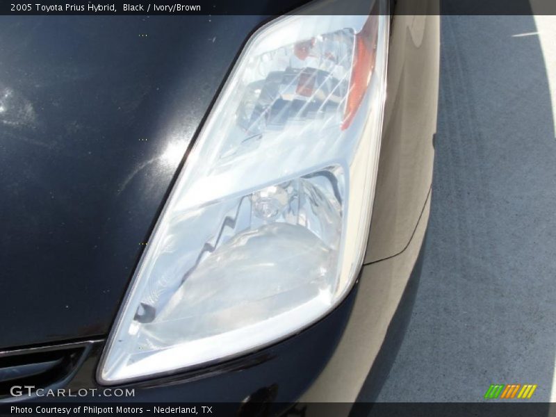 Black / Ivory/Brown 2005 Toyota Prius Hybrid