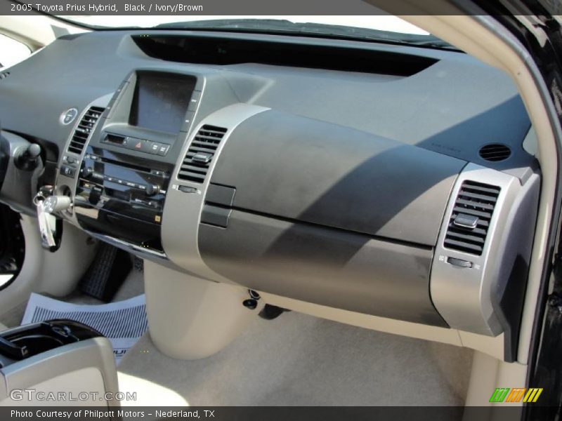 Black / Ivory/Brown 2005 Toyota Prius Hybrid