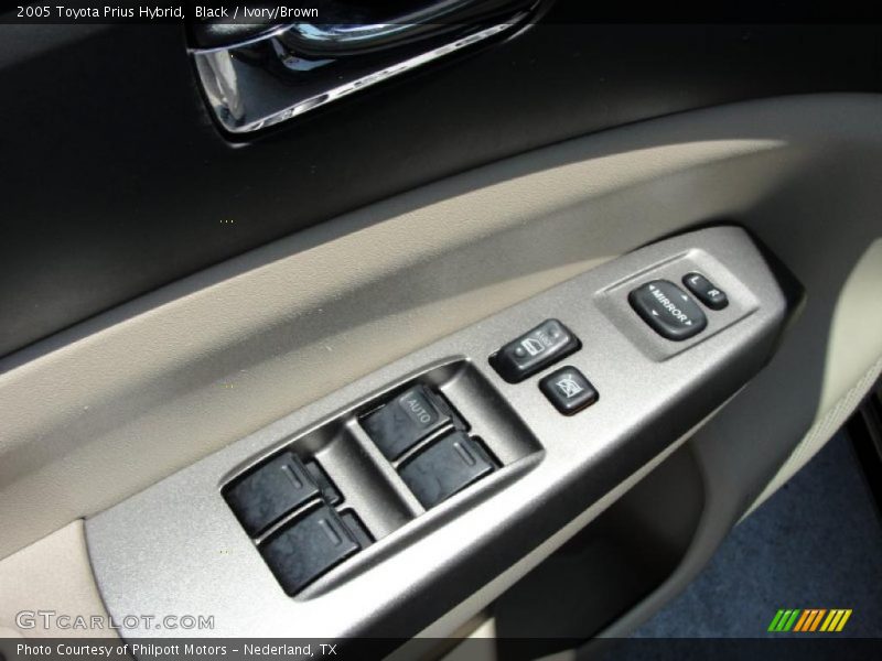 Black / Ivory/Brown 2005 Toyota Prius Hybrid