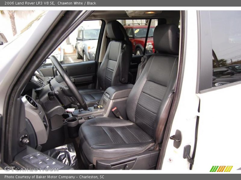 Chawton White / Black 2006 Land Rover LR3 V8 SE