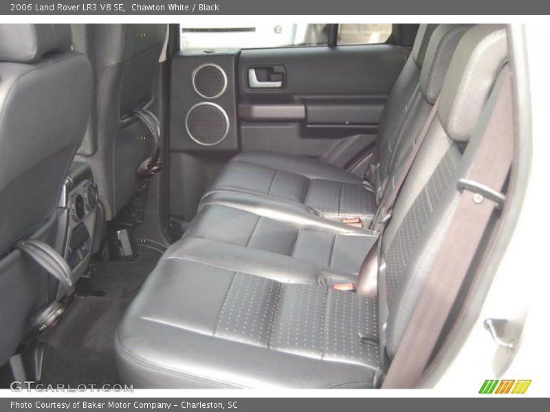 Chawton White / Black 2006 Land Rover LR3 V8 SE
