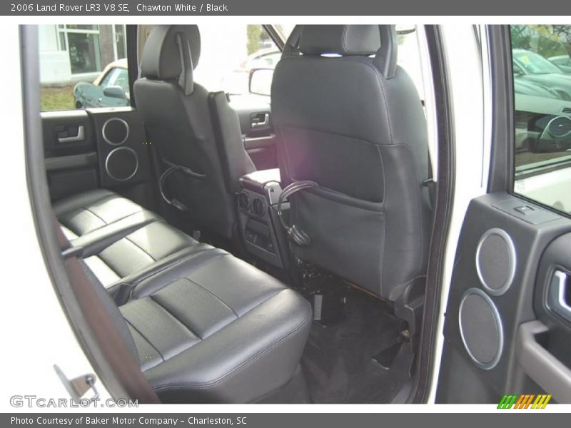 Chawton White / Black 2006 Land Rover LR3 V8 SE
