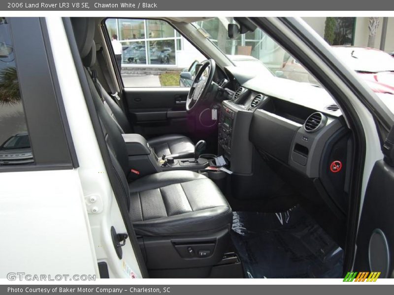 Chawton White / Black 2006 Land Rover LR3 V8 SE