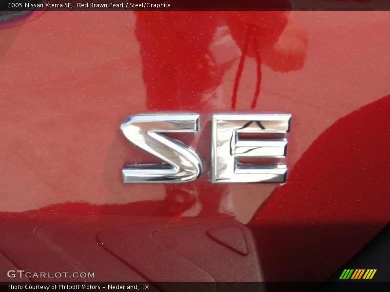 Red Brawn Pearl / Steel/Graphite 2005 Nissan Xterra SE