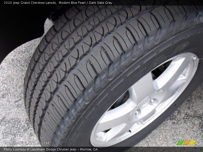 Modern Blue Pearl / Dark Slate Gray 2010 Jeep Grand Cherokee Laredo