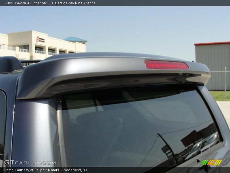 Galactic Gray Mica / Stone 2005 Toyota 4Runner SR5