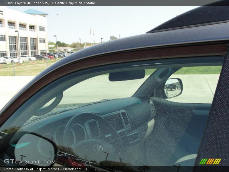 Galactic Gray Mica / Stone 2005 Toyota 4Runner SR5