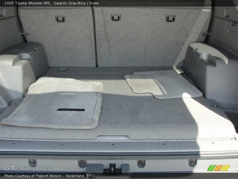 Galactic Gray Mica / Stone 2005 Toyota 4Runner SR5